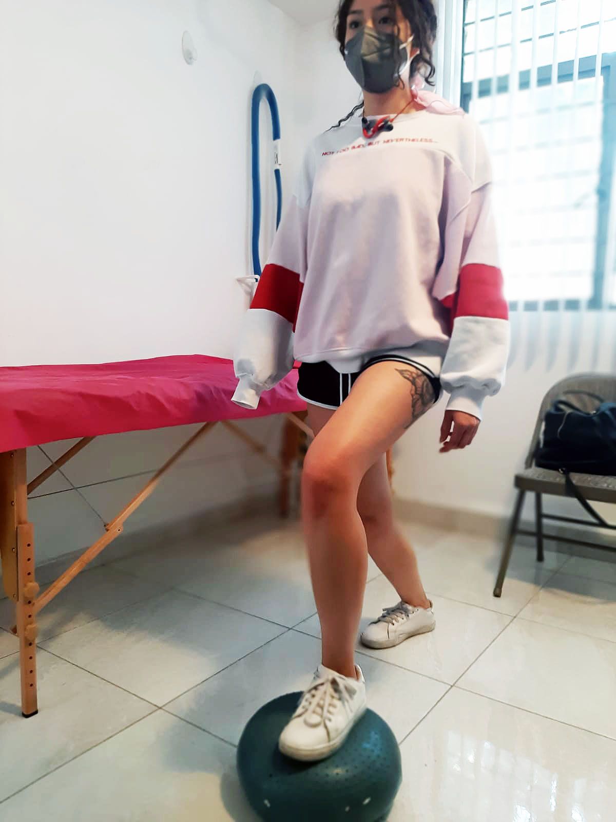 EJERCICIOS CON PELOTA EQUILIBRIO